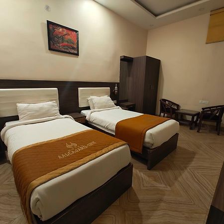 Super Townhouse Kankarbagh Formerly Kunwar Alcajars Patna  Exterior photo