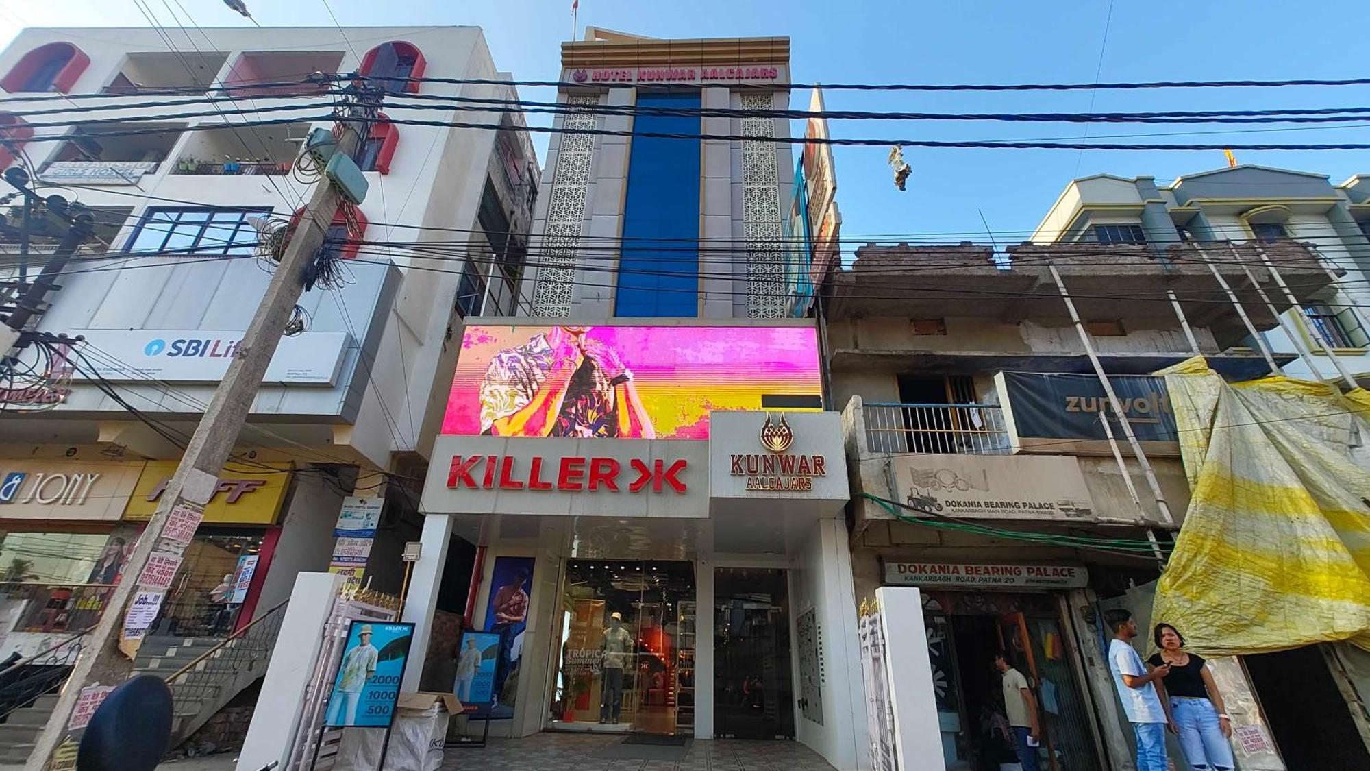 Super Townhouse Kankarbagh Formerly Kunwar Alcajars Patna  Exterior photo